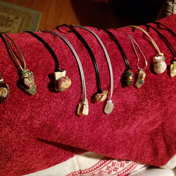 Jewelry - Picture 2 of 2